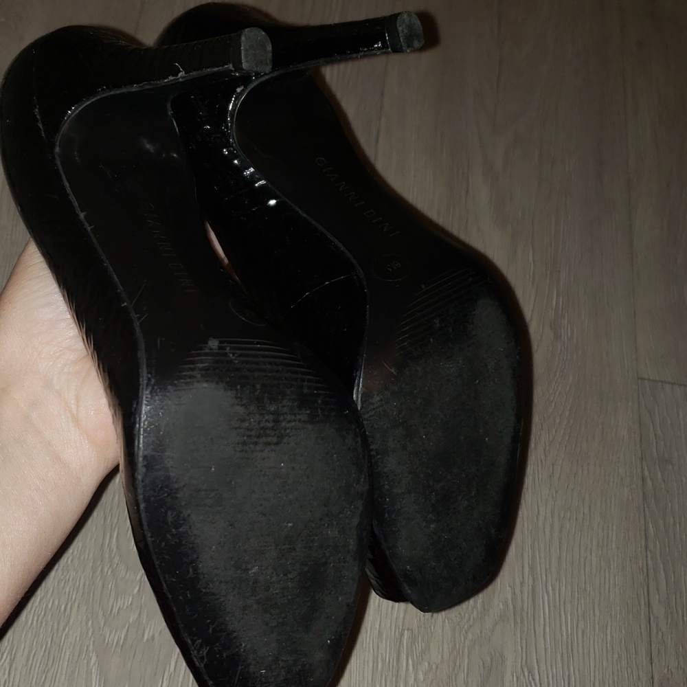 Gianni Bini Black Heel Shoes - Picture 6 of 9